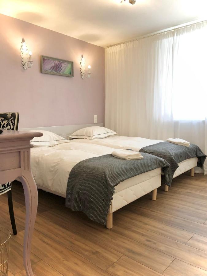 Hotel D'Artiste Pierrefontaine-les-Varans Екстер'єр фото